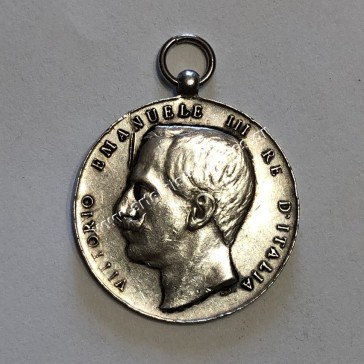 Vittorio Emanuele III Al Merito Scuole Italiane All' Estero 1920 Μετάλλιο
