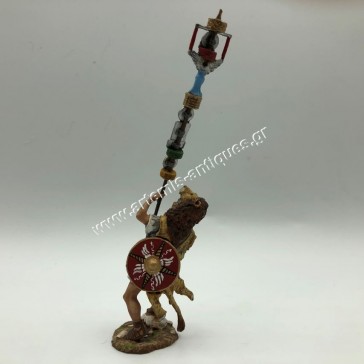 Ρωμαίος με Λάβαρο Figurine 2