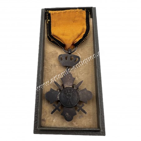 Silver Knight with Swords of the Order of the Phoenix King George B by Spink