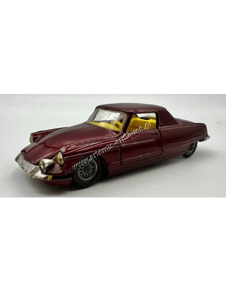 Corgi Toys Le Dandy Coupe Henri Chapron Body on Citroen D.S Chassis