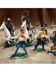 Dulcop Cowboys Toy Soldiers made in Italy 2