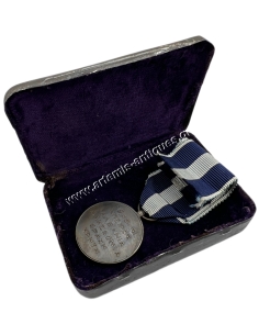 War Medal 1940 - 41 in a Special box 2