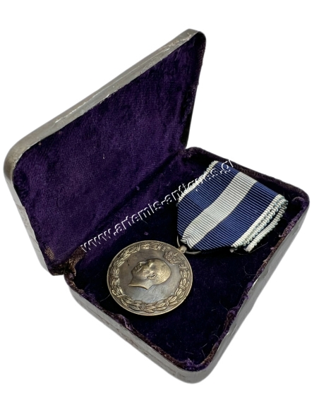 Μετάλλιο Πολέμου 1940 - 41 σε Ιδιαίτερο κουτί