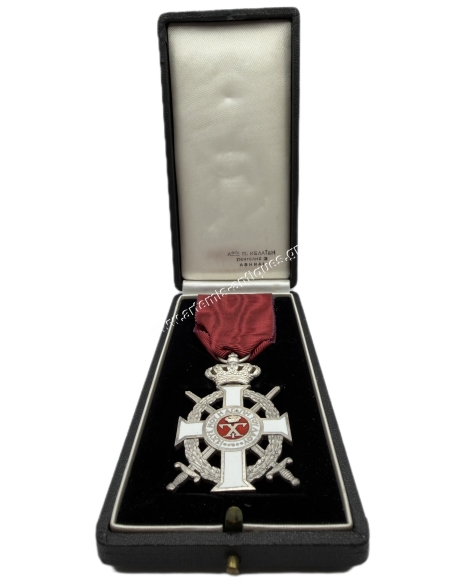 Silver Knight of the Order of King George with swords by Kelaidis in box