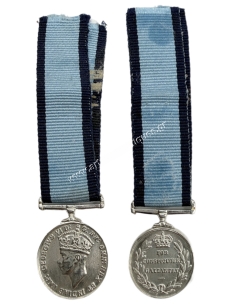 Conspicuous Gallantry Miniature Medal - Airforce, United Kingdom 2