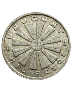 1000 Pesos 1969 FAO with teardrop Uruguay