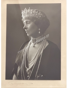Queen Sophia Portrait Photography by Geo. Boucas 2