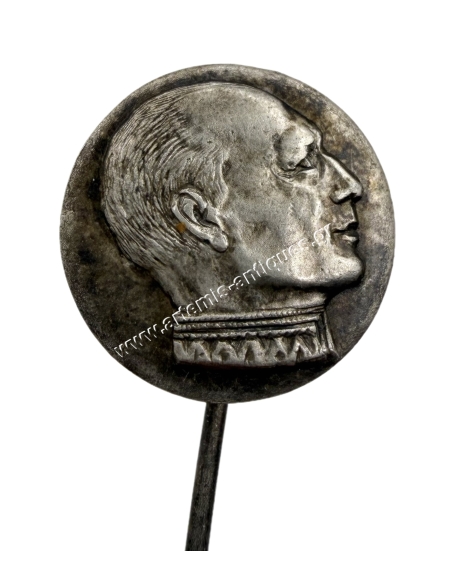King George B Lapel Pin ''Faith Struggle Victory''