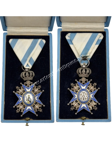 Knight of the Order of St. Sava Type 3 by Kovnica Sorlini in original box, Serbia