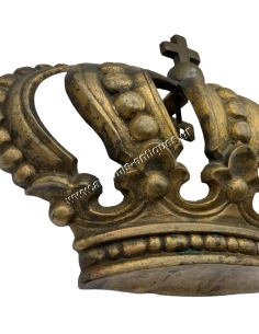Bronze Wall-Mounted Crown 2