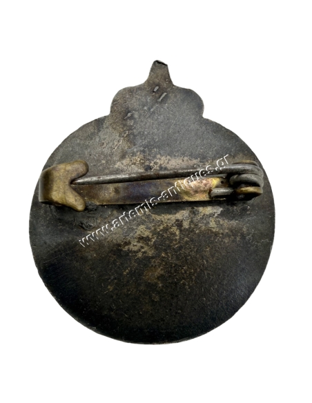 ''Soldier's Shirt'' Brooch