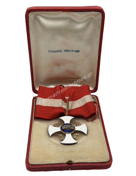 Commander of the Order of the Crown in Gold, in original box, Italy